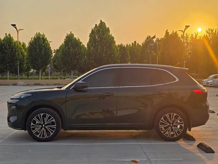 Geely Galaxy Starship 7, 2024 — фото 8 из 9