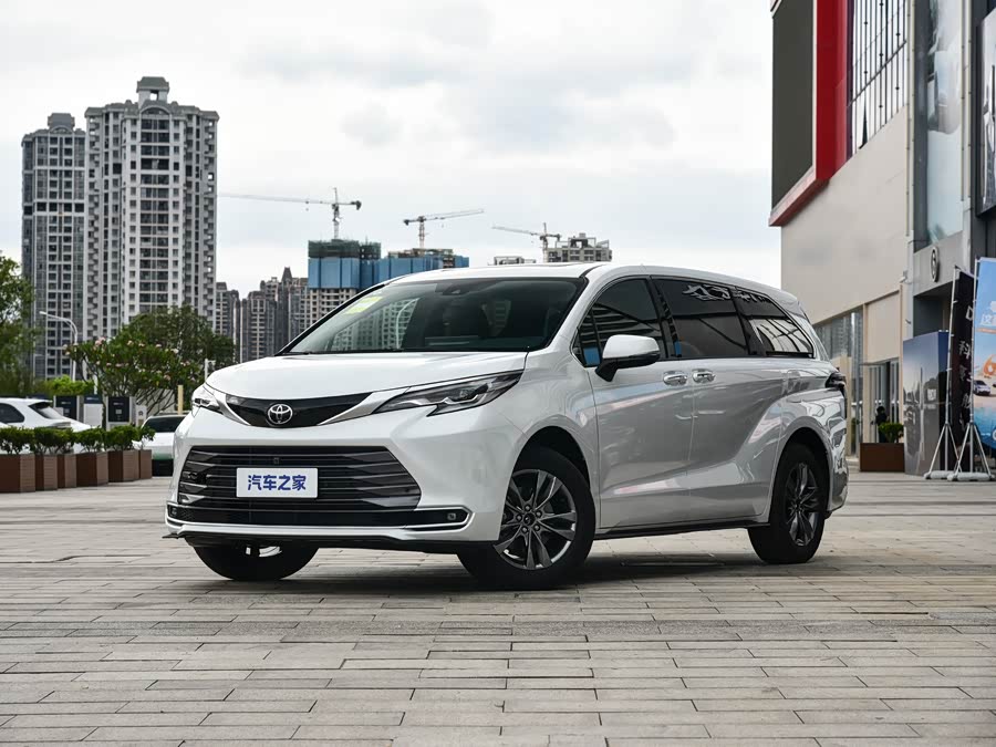 Toyota Sienna, 2026 — купить в Самаре под ключ