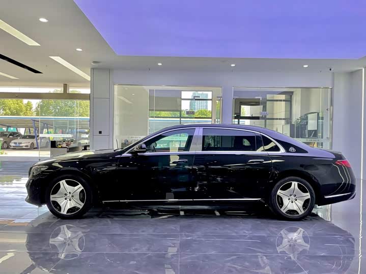 Mercedes-Benz Maybach S-Class, 2025 — фото 6 из 9