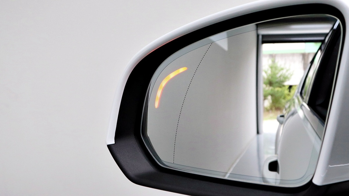 Volvo XC40, 2024 — фото 11 из 12