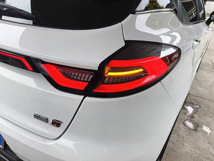Geely Emgrand GS, 2022 — фото 8 из 9
