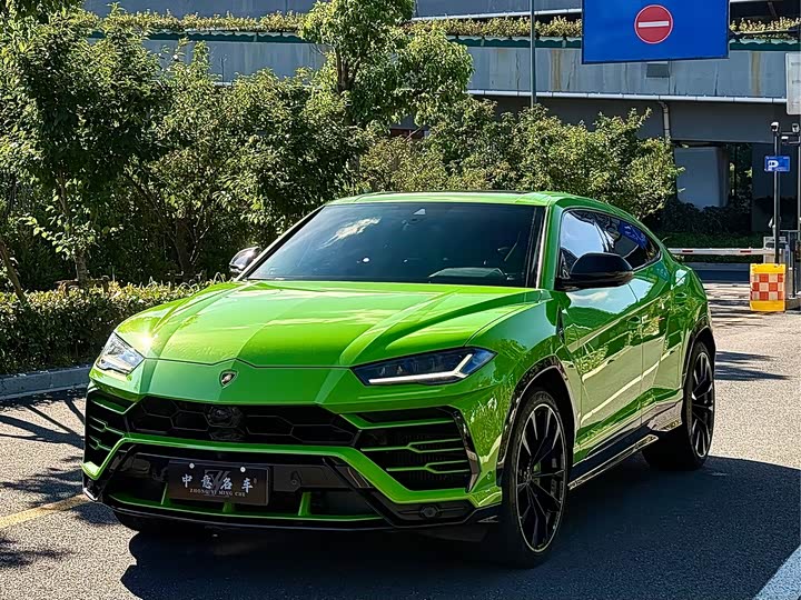 Lamborghini Urus, 2022 — купить в Казани под ключ