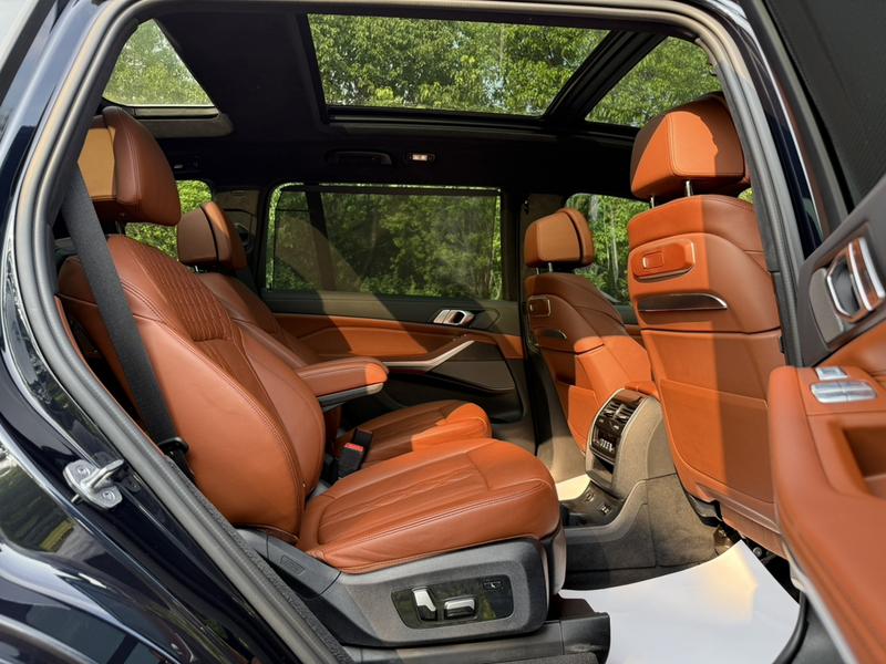 BMW X7, 2022 — фото 11 из 12