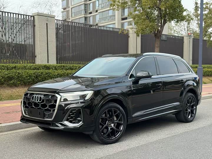 Audi Q7, 2024 — купить в Саранске под ключ