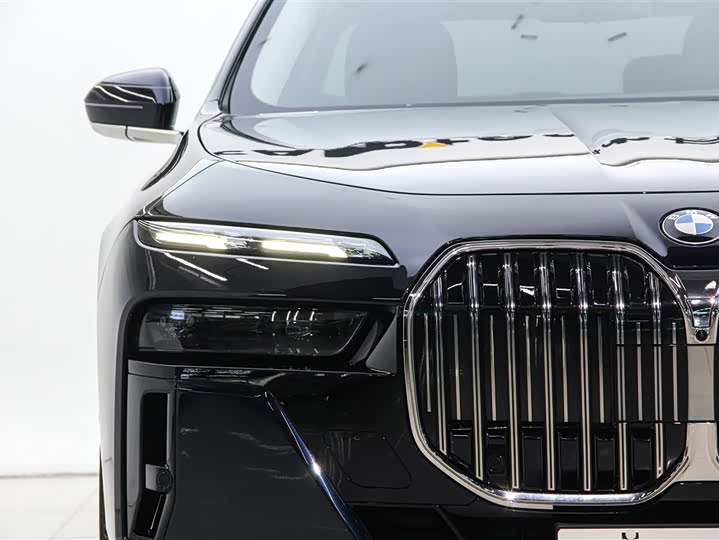 BMW 7 Series, 2025 — фото 7 из 9