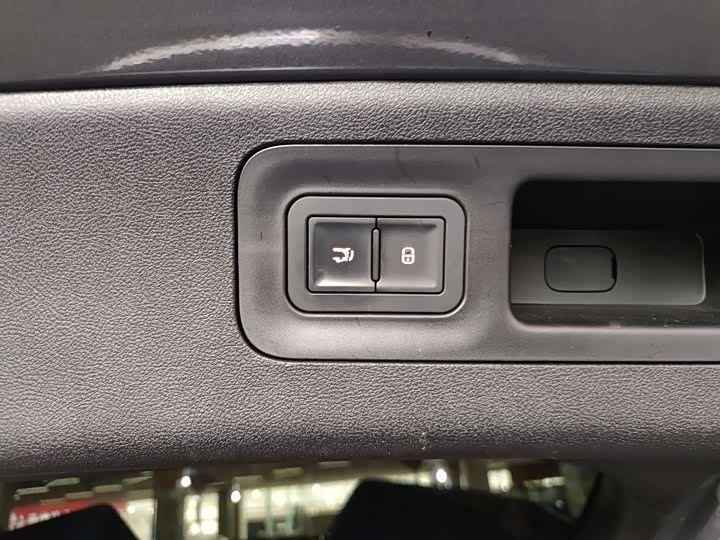 BYD Song L DM-i Hybrid, 2024 — фото 5 из 9