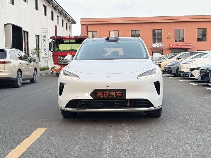 Shangjie (Huawei × SAIC) H5, 2025 — фото 2 из 9