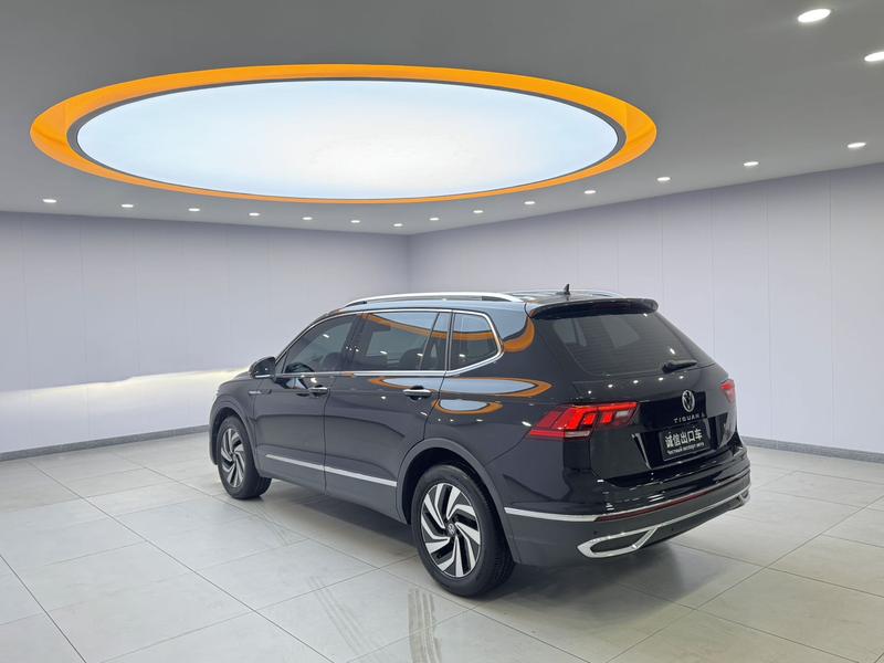 Volkswagen Tiguan L Pro, 2022 — фото 4 из 12