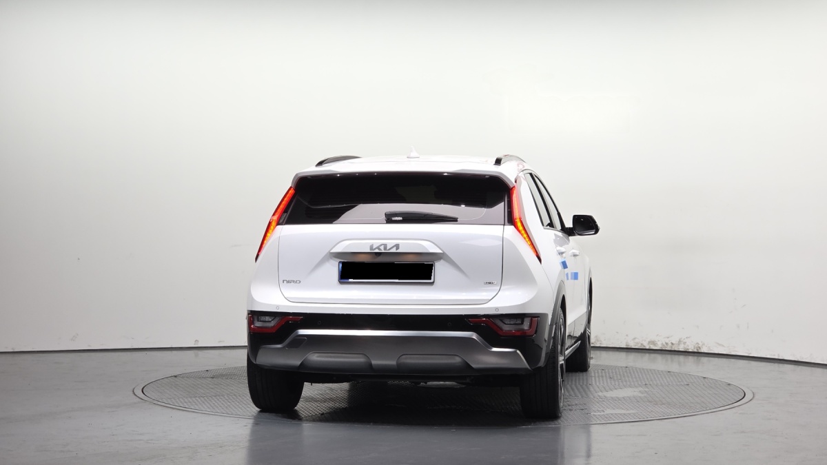 Kia Niro, 2022 — фото 4 из 12