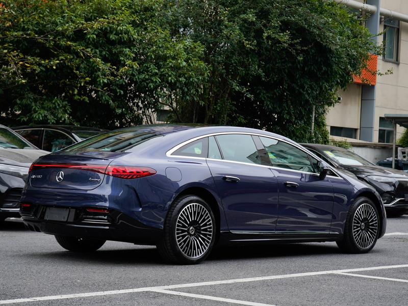 Mercedes-Benz EQS, 2023 — фото 5 из 12