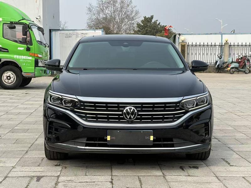 Volkswagen Passat, 2022 — фото 2 из 11
