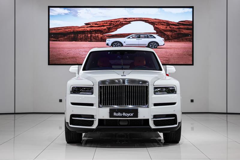 Rolls-Royce Cullinan, 2024 — фото 2 из 8
