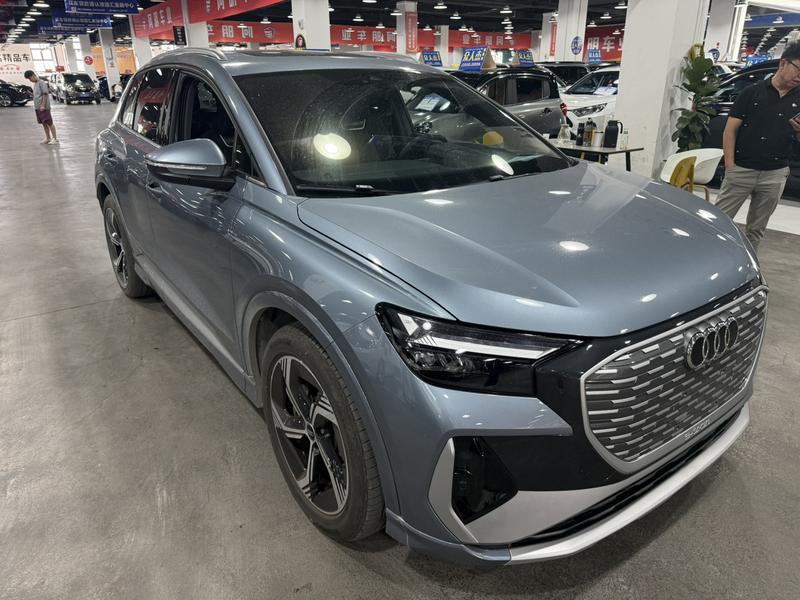 Audi Q4 e-tron, 2024 — фото 3 из 10
