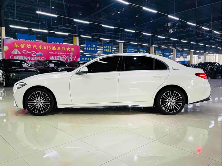 Mercedes-Benz C-Class, 2024 — фото 5 из 9