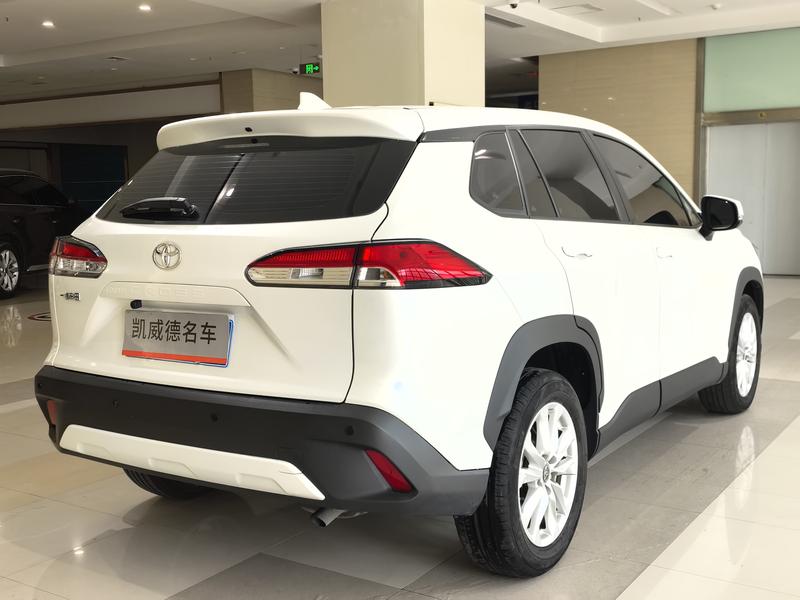 Toyota Corolla Cross, 2023 — фото 4 из 9