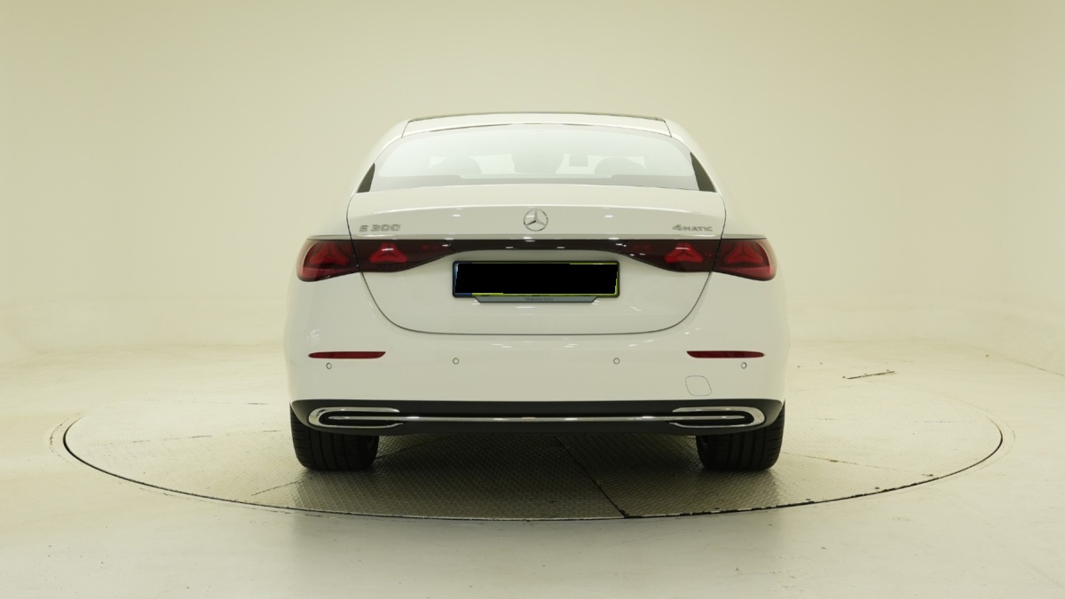 Mercedes-Benz E-Class, 2025 — фото 4 из 12