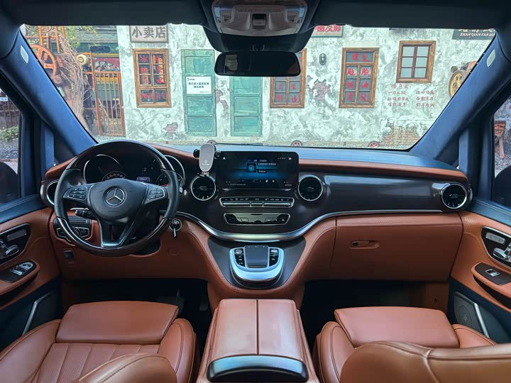 Mercedes-Benz V-Class, 2022 — фото 10 из 12