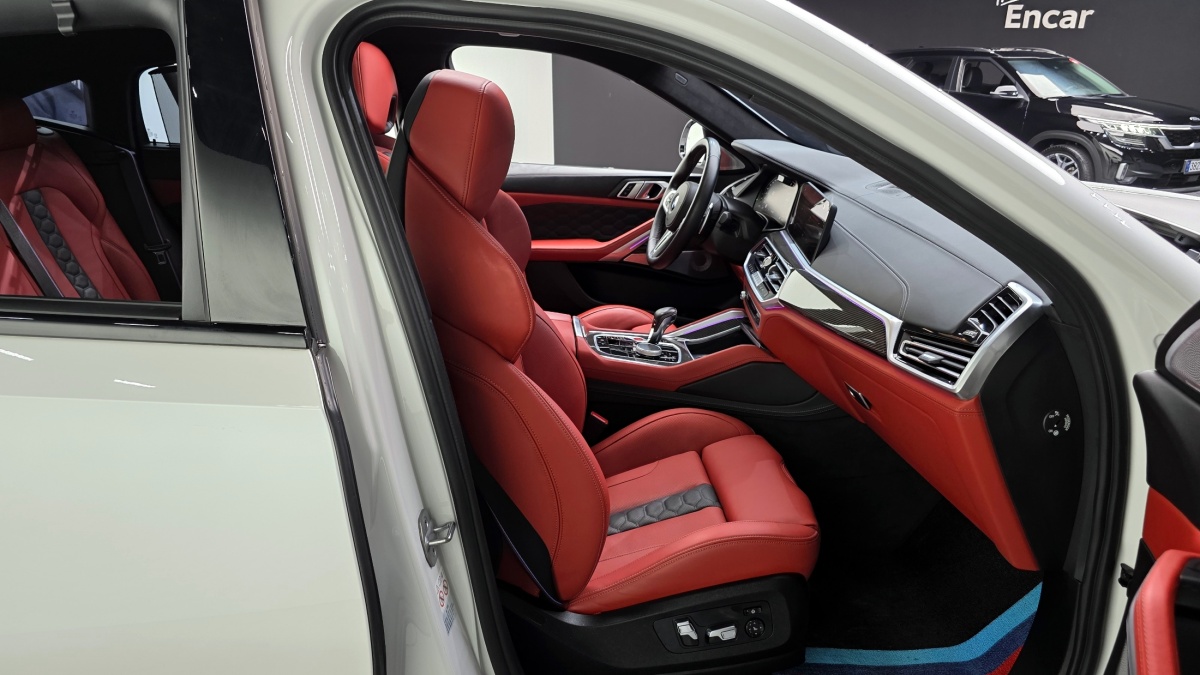 BMW X6 M, 2023 — фото 11 из 12