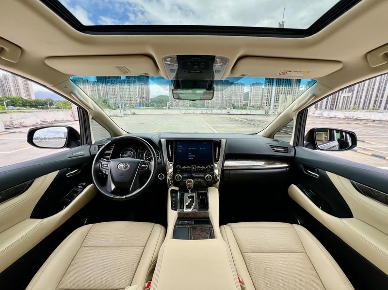 Toyota Alphard, 2022 — фото 9 из 12