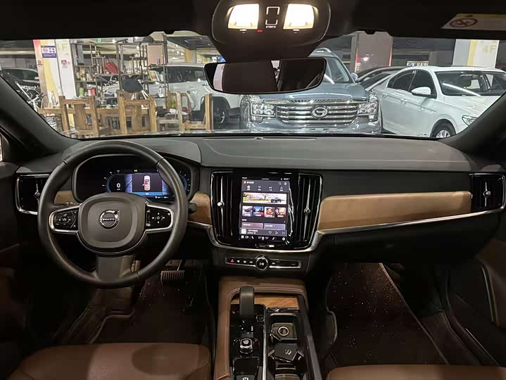Volvo S90, 2024 — фото 7 из 9
