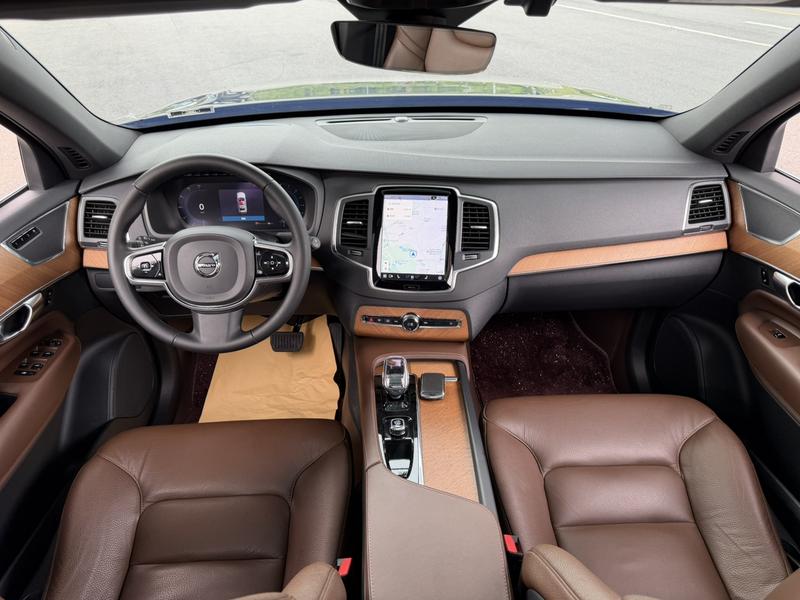 Volvo XC90, 2023 — фото 6 из 12