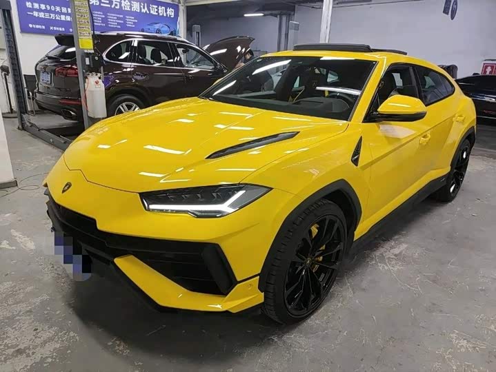Lamborghini Urus, 2023 — купить в Казани под ключ