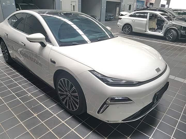 Geely Galaxy Starshine 8 EM-i, 2025 — фото 4 из 9