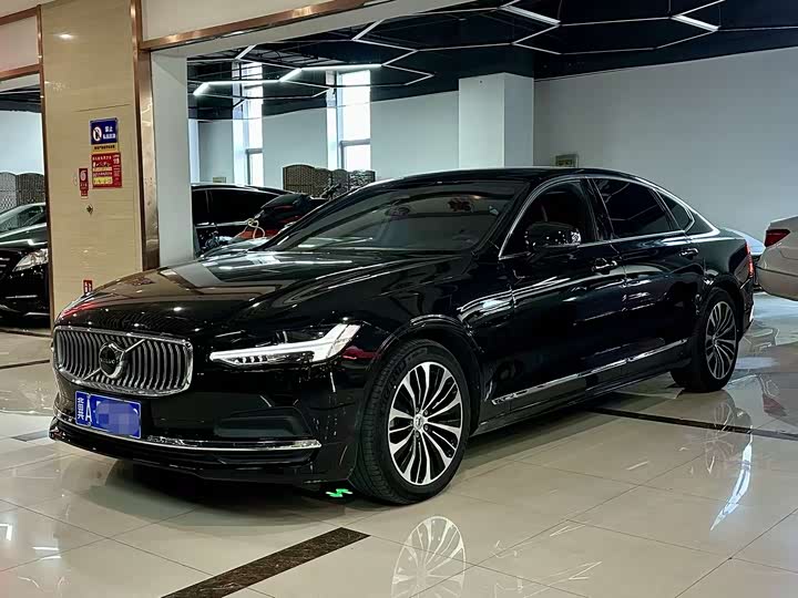 Volvo S90, 2024 — купить в Санкт-Петербурге под ключ