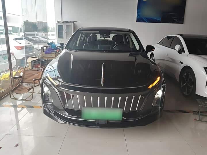 Hongqi E-QM5, 2023 — фото 3 из 9