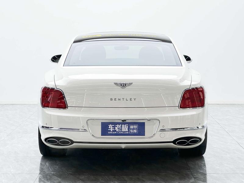 Bentley Flying Spur, 2023 — фото 4 из 12