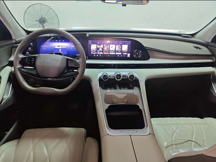 Exeed RX C-DM Hybrid, 2024 — фото 9 из 9