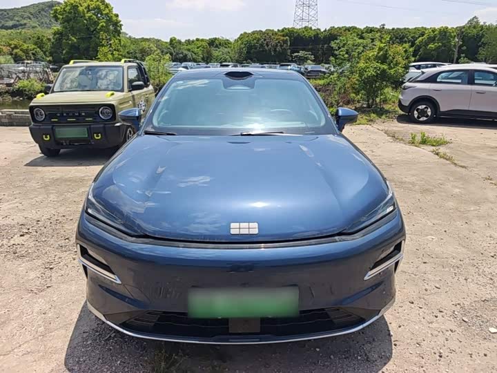Geely Galaxy Starshine 8 EM-i, 2025 — фото 3 из 9