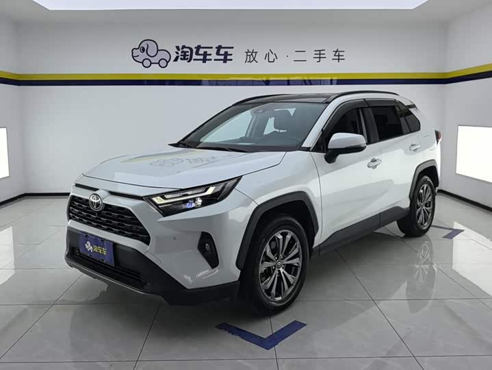 Toyota RAV4, 2023 — купить в Казани под ключ