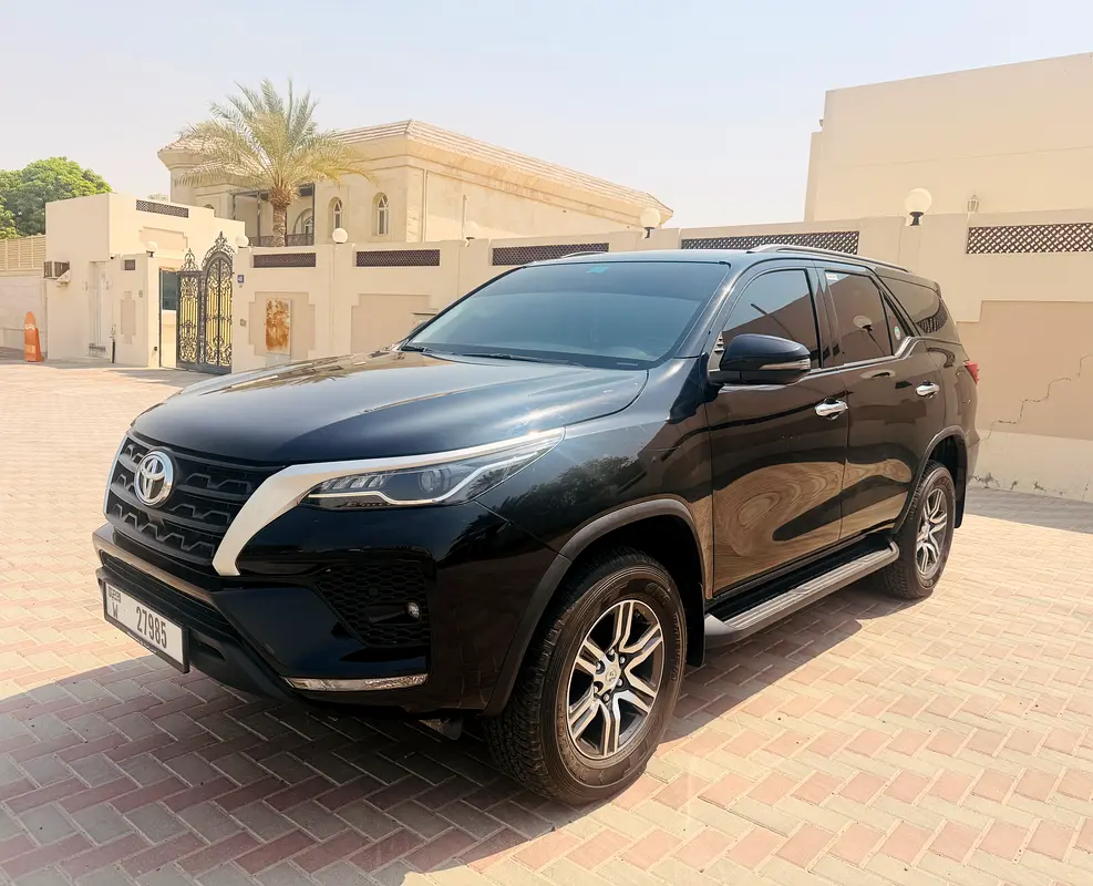 Toyota Fortuner, 2025 — фото 3 из 10