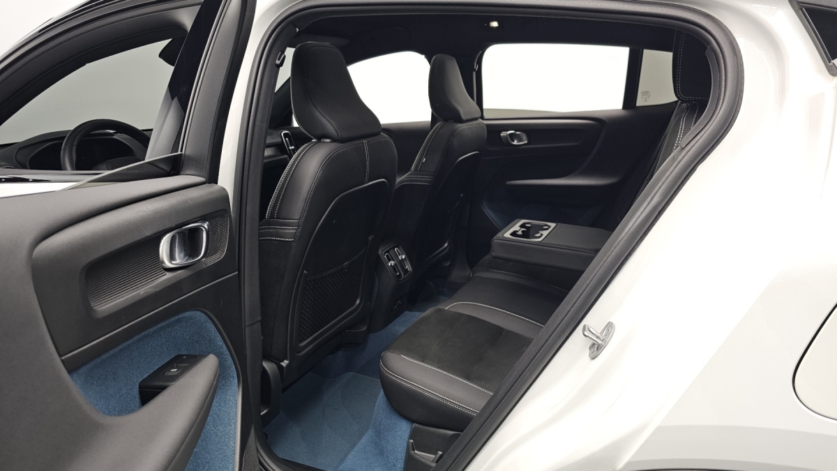 Volvo C40, 2022 — фото 11 из 12