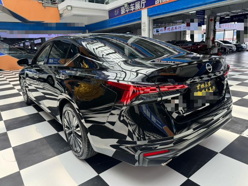 Nissan Teana, 2023 — фото 4 из 12