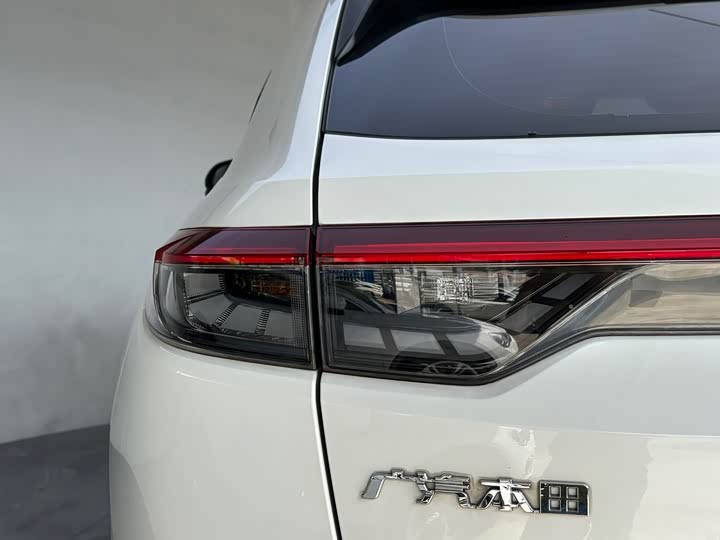 Honda Vezel, 2023 — фото 9 из 9