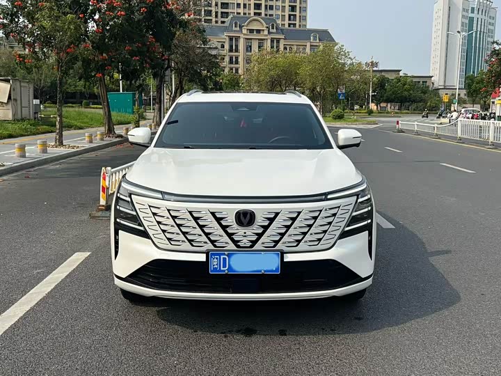 Changan CS75 Plus, 2025 — фото 2 из 9