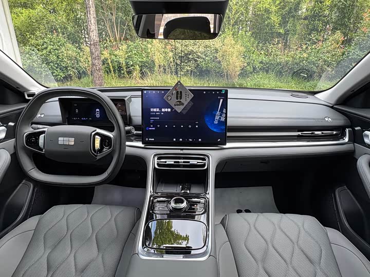 Geely Galaxy A7, 2025 — фото 6 из 9