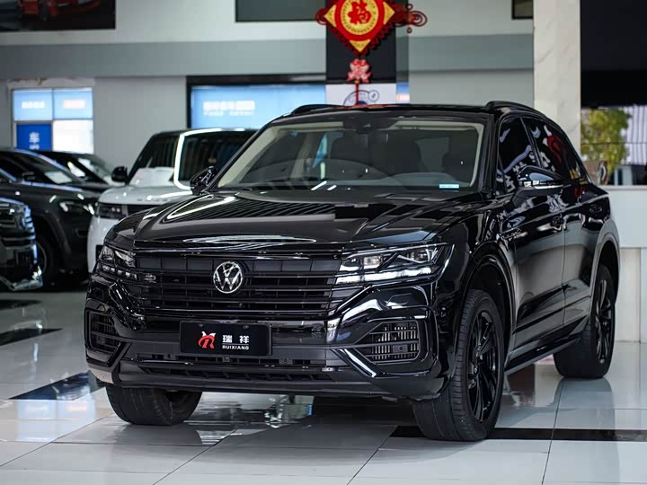 Volkswagen Touareg, 2023 — купить в Брянске под ключ