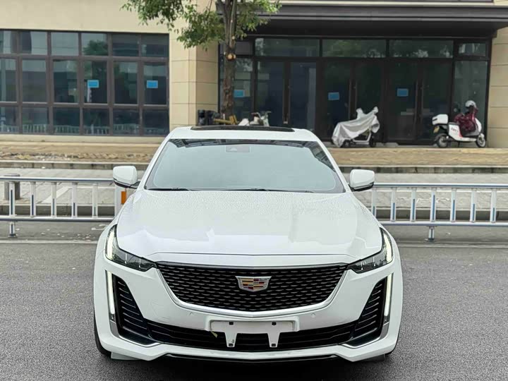 Cadillac CT5, 2022 — фото 3 из 9