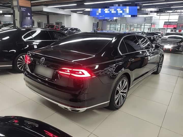 Volkswagen Phideon, 2023 — фото 7 из 9