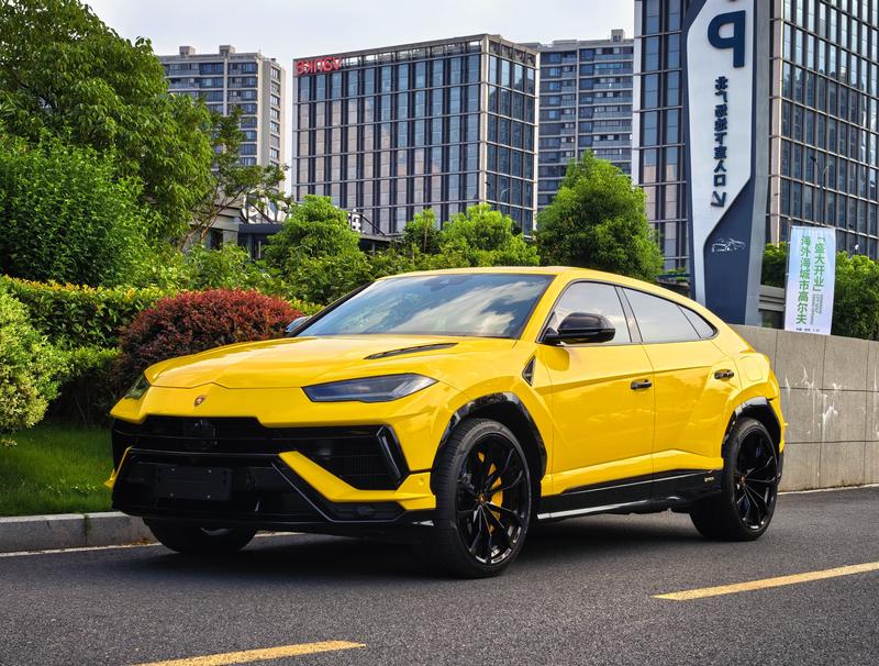 Lamborghini Urus, 2024 — купить в Ульяновске под ключ