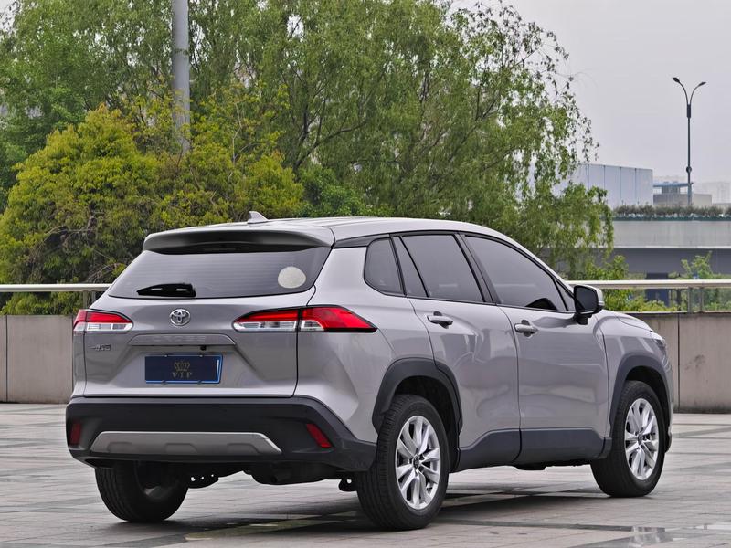 Toyota Corolla Cross, 2023 — фото 6 из 10
