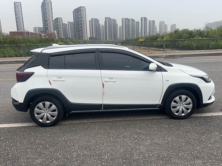 Toyota Yaris L Hatchback, 2022 — фото 6 из 9