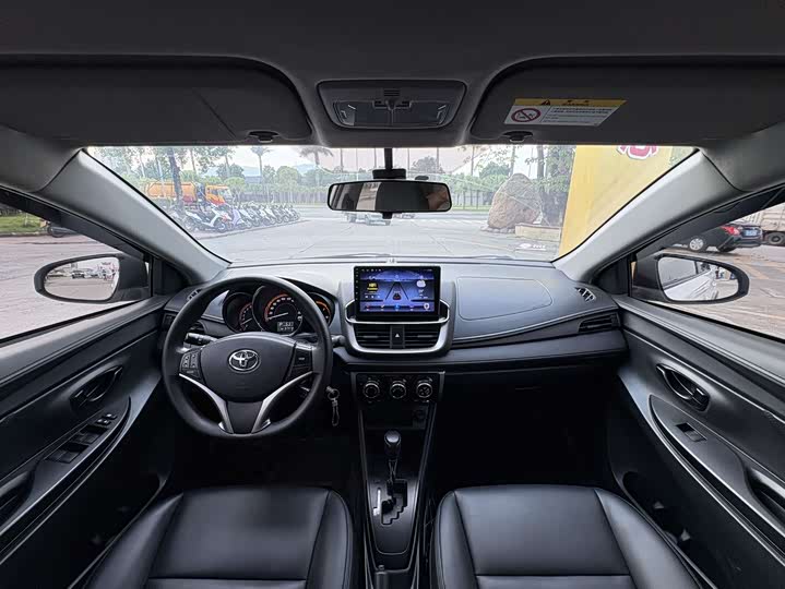 Toyota Yaris L Hatchback, 2022 — фото 5 из 9