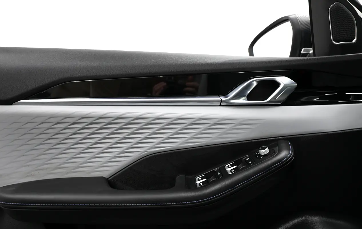 Geely Coolray, 2027 — фото 9 из 10