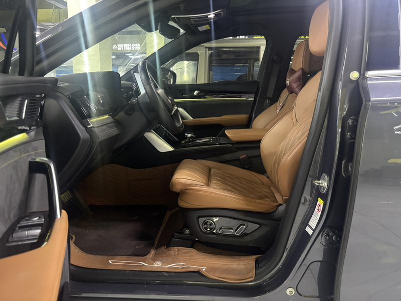 BYD Tang Hybrid/EV, 2023 — фото 9 из 12