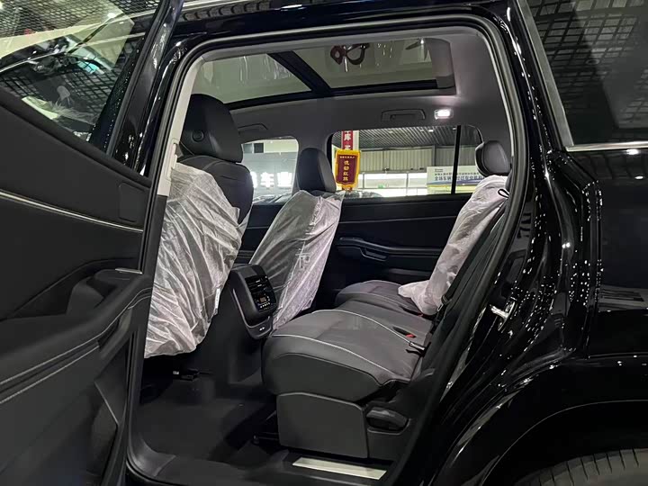 Volkswagen Teramont Pro, 2026 — фото 4 из 9