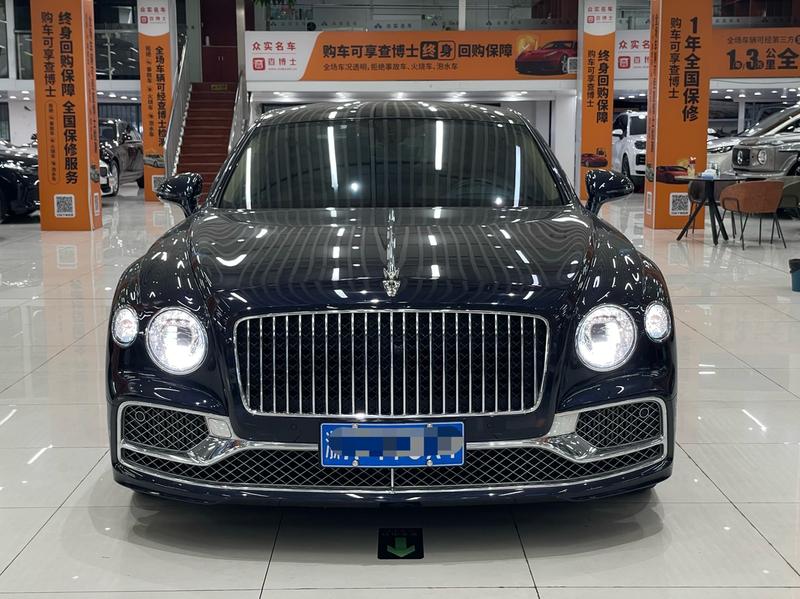 Bentley Flying Spur, 2022 — фото 2 из 12